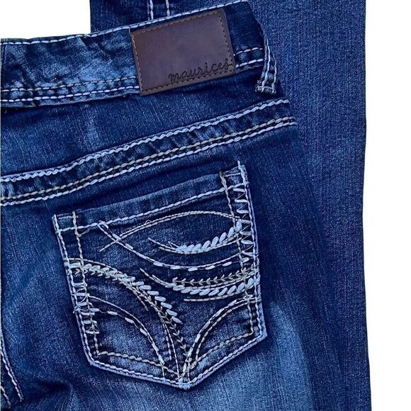 Maurices Jeans Women's Size 29 Dark Wash 3/4 Long Low Rise Zip Fly Bootcut Denim - Picture 5 of 16
